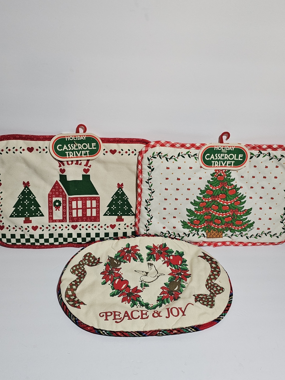 Vintage Tuesday Morning Christmas Holiday Fabric Trivet Pads Lot of 3 Holders